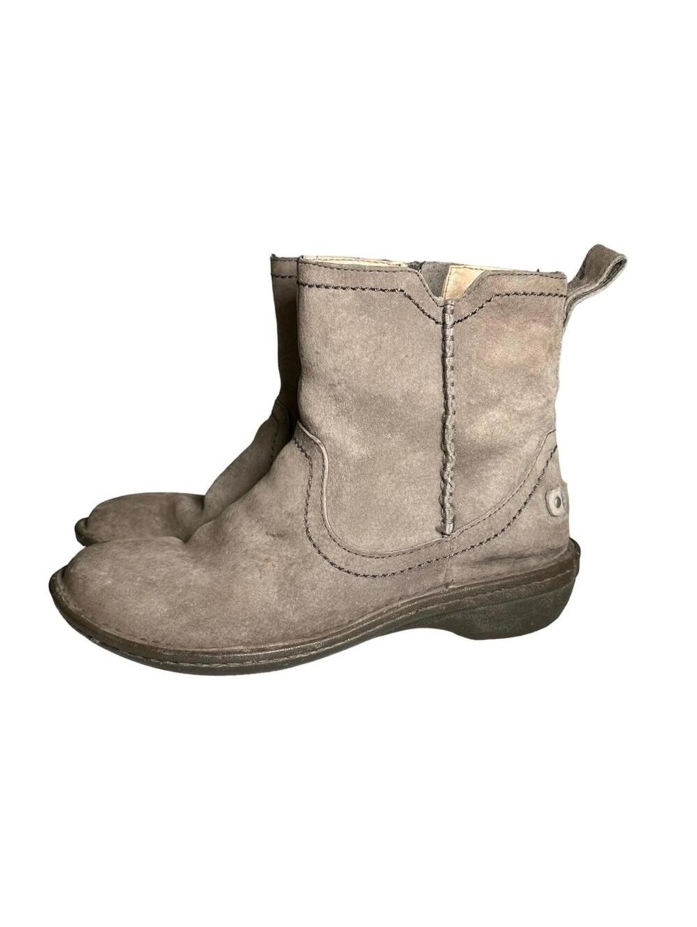 UGG Australia Suede Leather Neevah Boots size 6